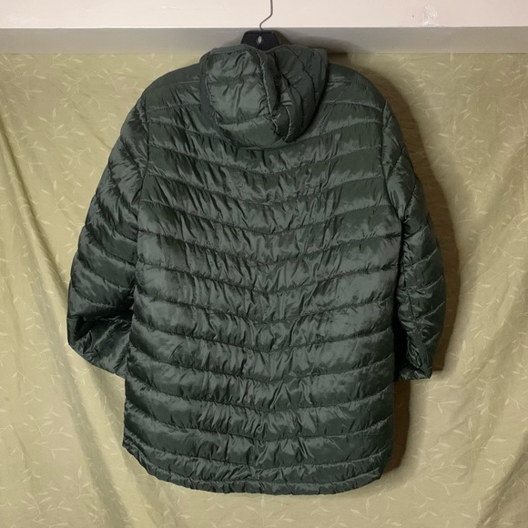 Champion Men puffer jacket - Picture 2 of 8